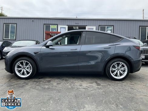 Used 2023 Tesla Model Y Long Range AWD/4WD image 5