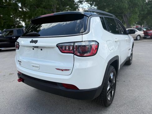 Used 2017 Jeep Compass Trailhawk w/ Leather Interior Group AWD/4WD image 6