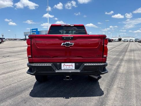 Used 2025 Chevrolet Silverado 2500 LTZ w/ LTZ Plus Package AWD/4WD image 6