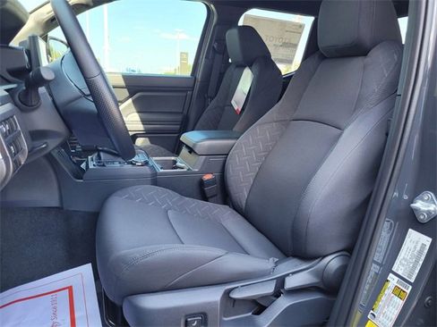 New 2024 Toyota Tacoma 4x4 Double Cab image 17