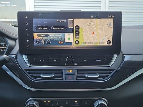 Used 2023 Nissan Altima 2.5 SR w/ SR Premium Package image 18