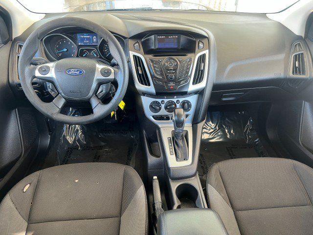 Used 2012 Ford Focus SE FWD image 18