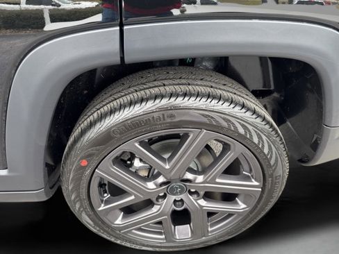 New 2026 Jeep Compass Latitude image 22