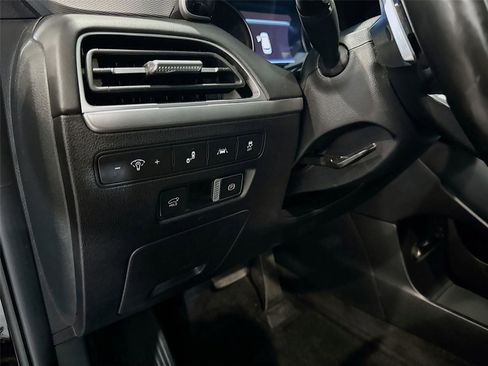 Used 2022 Hyundai Palisade SEL w/ Premium Package FWD image 7
