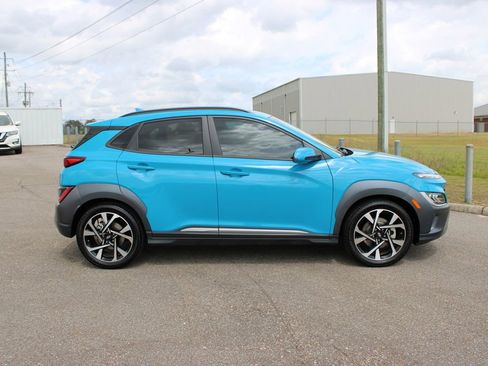 Used 2022 Hyundai Kona Limited image 18
