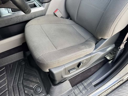 Used 2016 Ford F150 XLT w/ Equipment Group 302A Luxury image 19