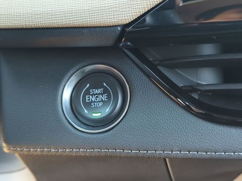 Used 2025 Buick Enclave Preferred image 17