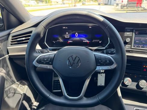 Used 2024 Volkswagen Jetta Sport FWD image 18