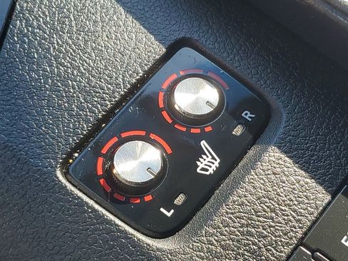 Used 2015 Toyota Avalon XLE Premium image 34