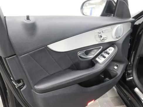 Used 2018 Mercedes-Benz C 300 4MATIC Sedan image 17