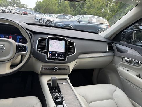 Certified 2023 Volvo XC90 B5 Plus w/ Protection Package Premier AWD/4WD image 31