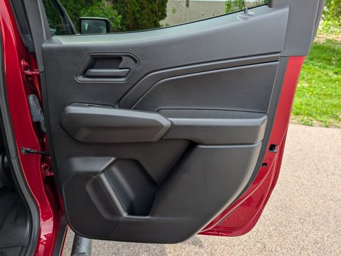 Used 2025 Chevrolet Colorado W/T w/ Advanced Trailering Package image 35