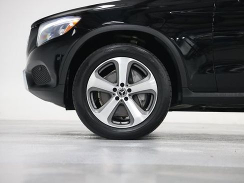 Used 2018 Mercedes-Benz GLC 300 4MATIC image 13