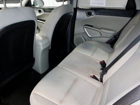Used 2020 Kia Soul LX image 20