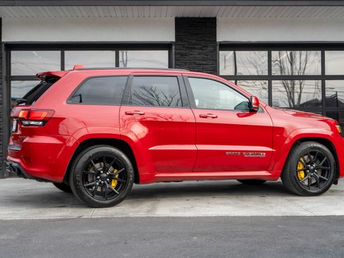 Used 2018 Jeep Grand Cherokee Trackhawk image 8