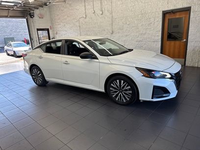 Used 2024 Nissan Altima 2.5 SV