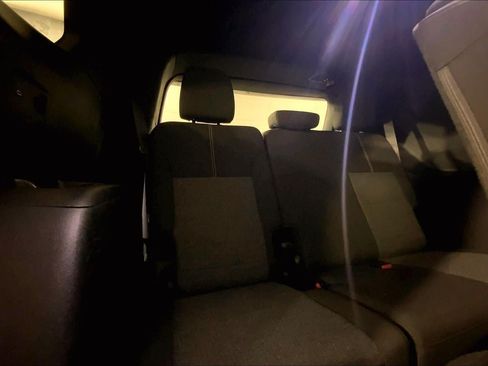 Used 2025 GMC Acadia Elevation FWD image 25