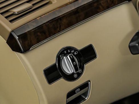 Used 2010 Mercedes-Benz S 550 4MATIC image 22