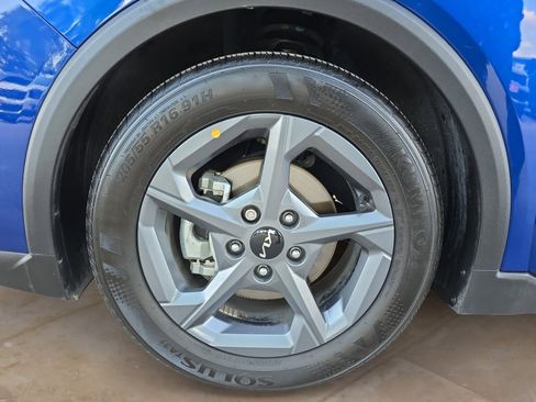 Certified 2025 Kia K4 FWD image 27