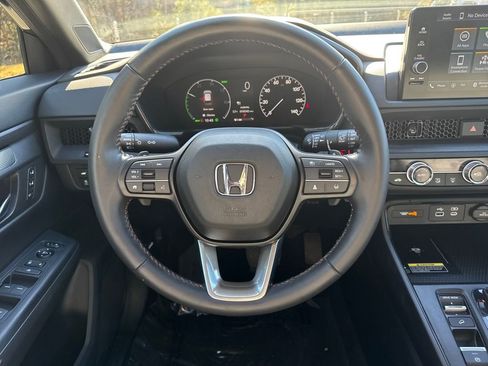 Certified 2025 Honda CR-V Sport-L image 18