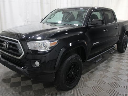 Used 2021 Toyota Tacoma SR5 AWD/4WD image 34