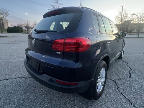 Used 2016 Volkswagen Tiguan S image 5