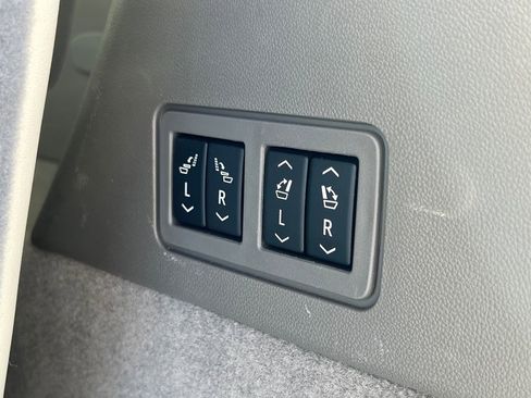 Certified 2025 Cadillac XT6 Premium Luxury image 20