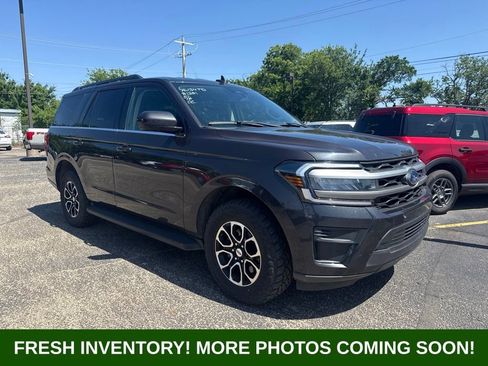Used 2024 Ford Expedition XLT AWD/4WD image 1