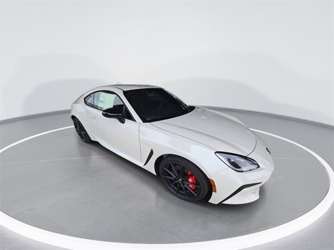 New 2025 Toyota GR86 Premium w/ Performance Package image 2