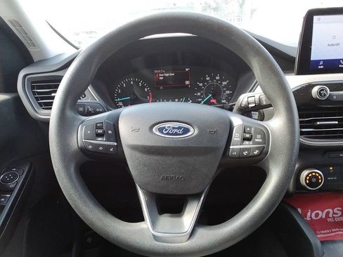 Used 2022 Ford Escape SE FWD image 9