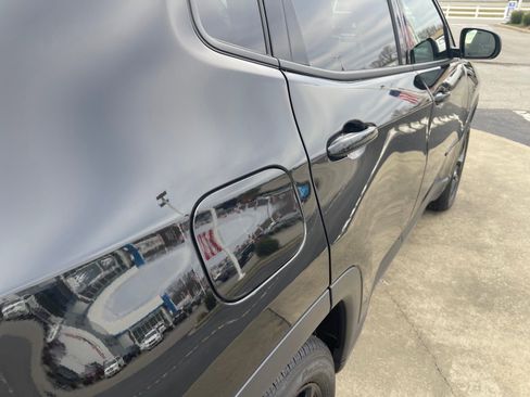 New 2026 Jeep Compass Latitude image 19