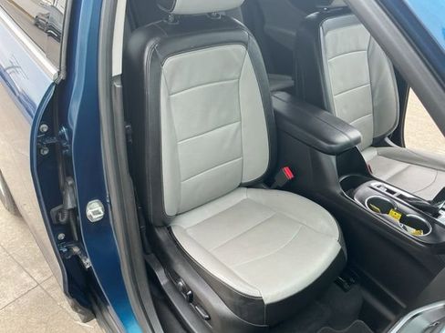 Used 2019 Chevrolet Equinox Premier image 24