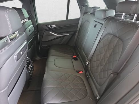 Used 2025 BMW X5 xDrive40i AWD/4WD image 15