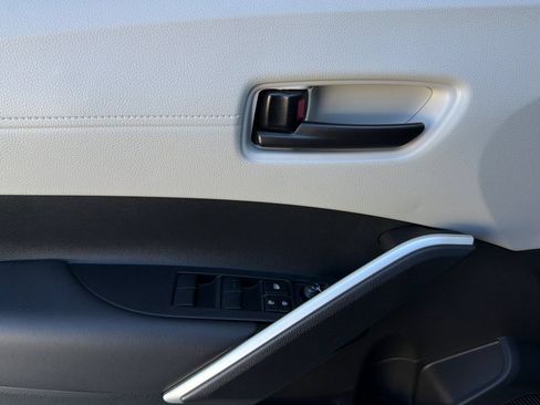 Used 2026 Toyota Corolla Cross LE w/ Moonroof Package FWD image 13