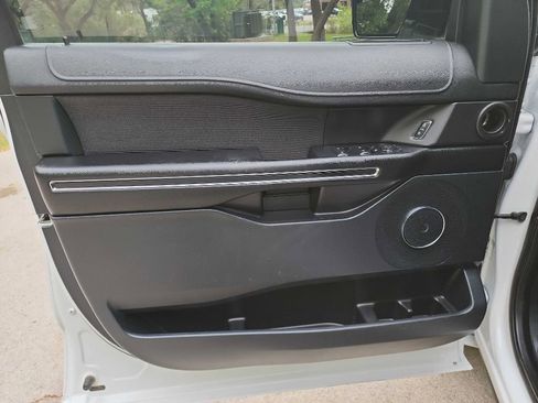 Used 2018 Ford Expedition XL AWD/4WD image 13
