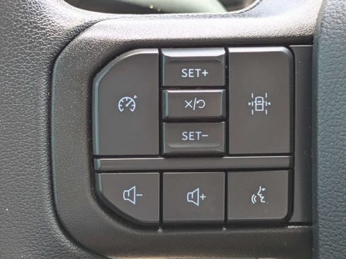 Used 2023 Ford F150 XLT AWD/4WD image 30