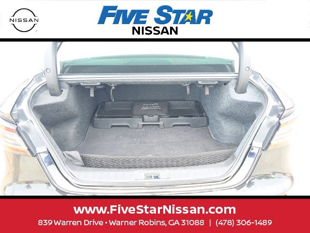 Used 2021 Nissan Maxima Platinum w/ Sport Mat Group FWD image 9