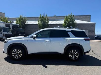 Used 2025 Nissan Pathfinder SL w/ Cargo Package