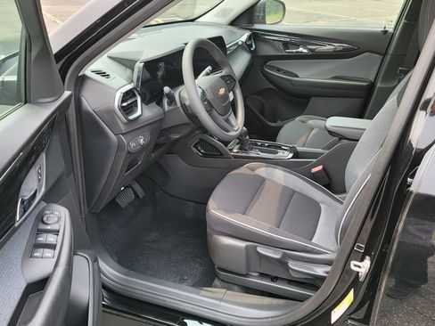 New 2026 Chevrolet TrailBlazer LS w/ LS Convenience Package FWD image 18