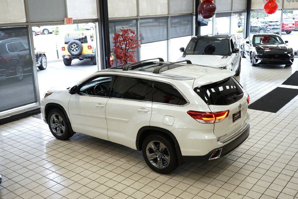 Used 2018 Toyota Highlander Limited Platinum AWD/4WD image 63