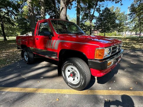 Used 1988 Toyota Pickup 4x4 Regular Cab image 8