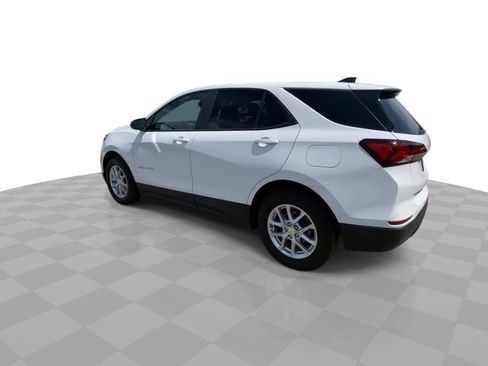 Used 2024 Chevrolet Equinox LS w/ LS Convenience Package AWD/4WD image 8