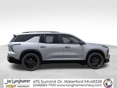 New 2026 Chevrolet Traverse RS w/ LPO, Floor Liner Package AWD/4WD image 5
