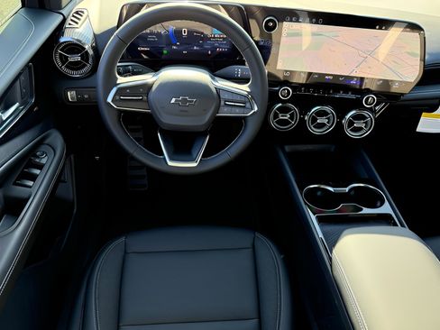 New 2026 Chevrolet Blazer EV LT image 8