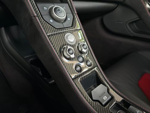 Used 2015 McLaren 650S Spider RWD image 47