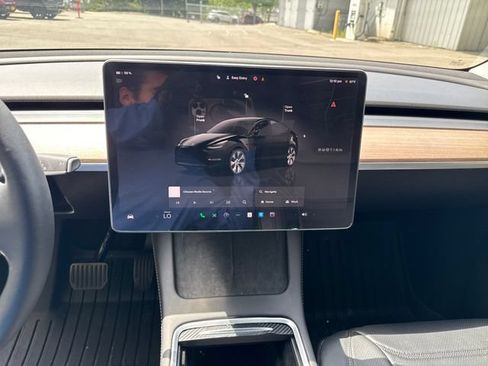 Used 2023 Tesla Model Y Long Range AWD/4WD image 17