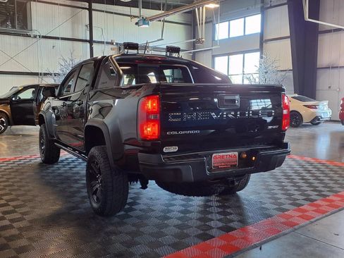 Used 2021 Chevrolet Colorado ZR2 w/ ZR2 Midnight Special Edition AWD/4WD image 4