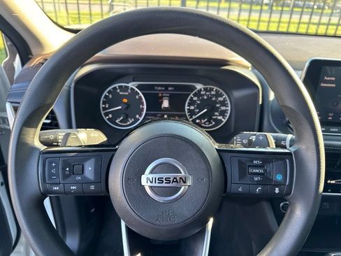 Used 2021 Nissan Rogue SV AWD/4WD image 6