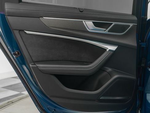 Used 2024 Audi RS 6 performance w/ Black Optic Package image 42