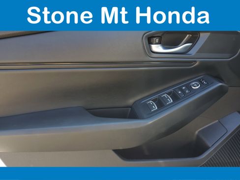 Used 2025 Honda Accord SE image 17
